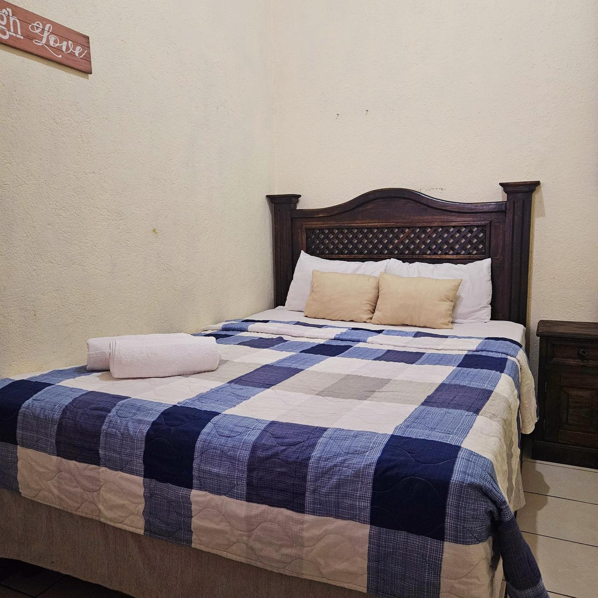 מלון אנטיגואה גואטמלה Cermeno'S House מראה חיצוני תמונה